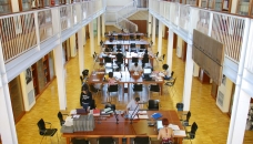 The Renzo Renzi library
